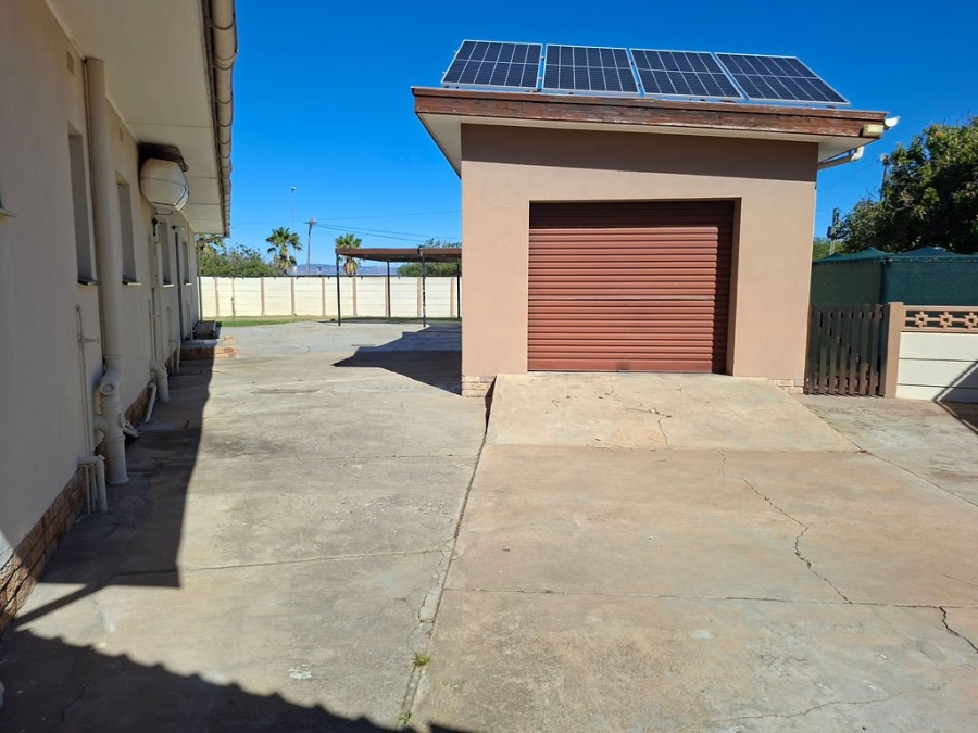 3 Bedroom Property for Sale in Vredendal Western Cape